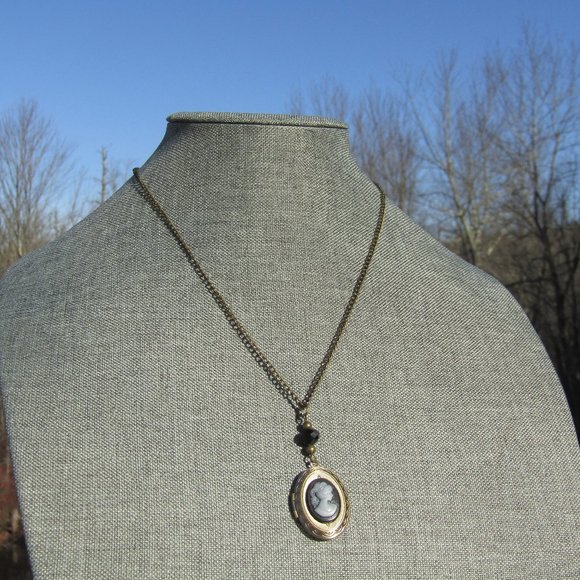 Victorian Woman Cameo Style Photo Locket Necklace Bronze Color with Black Glass - Picture 1 of 5